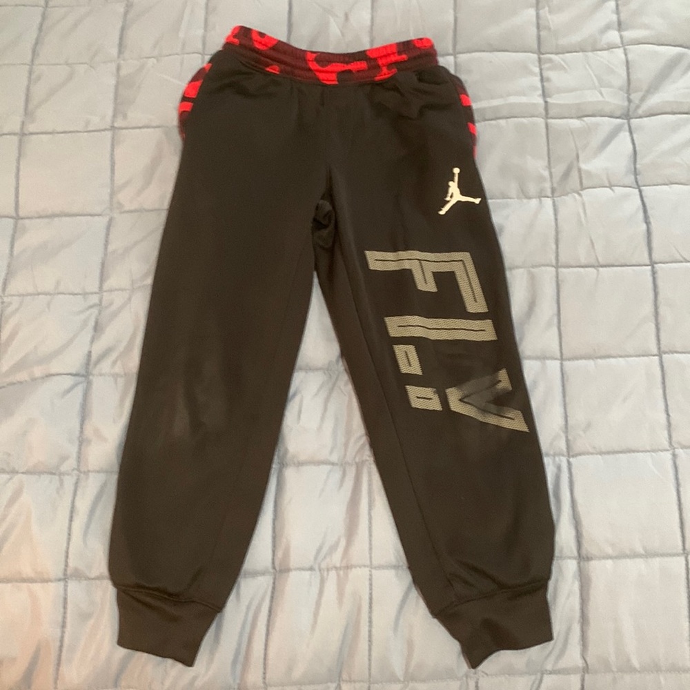Jordan sweat pants kids size 7